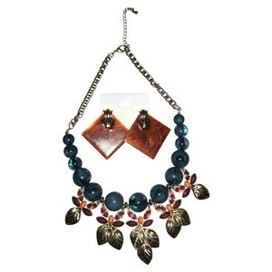 Vintage Necklace and Earrings Set with Blue Beads